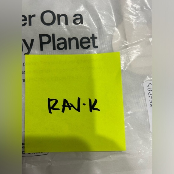 Vuori Women's Medium Cove Funnel Neck Tank Light Heather Grey NWT Stretch Knit - Picture 7 of 7